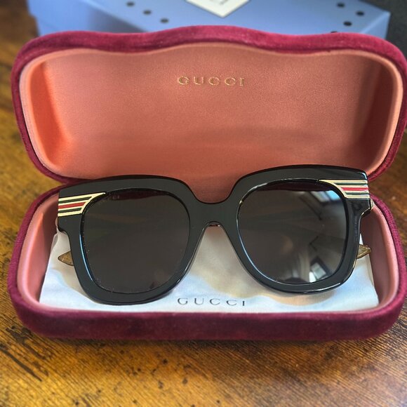 Vintage Gucci Sunglasses - Picture 1 of 4